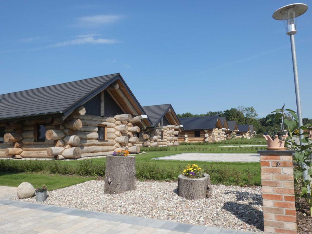 Naturstammhaus Tollensesee Groß Nemerow Buitenkant foto