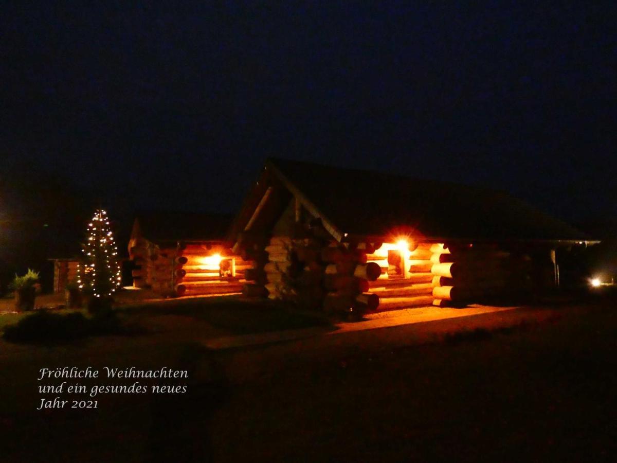 Naturstammhaus Tollensesee Groß Nemerow Buitenkant foto