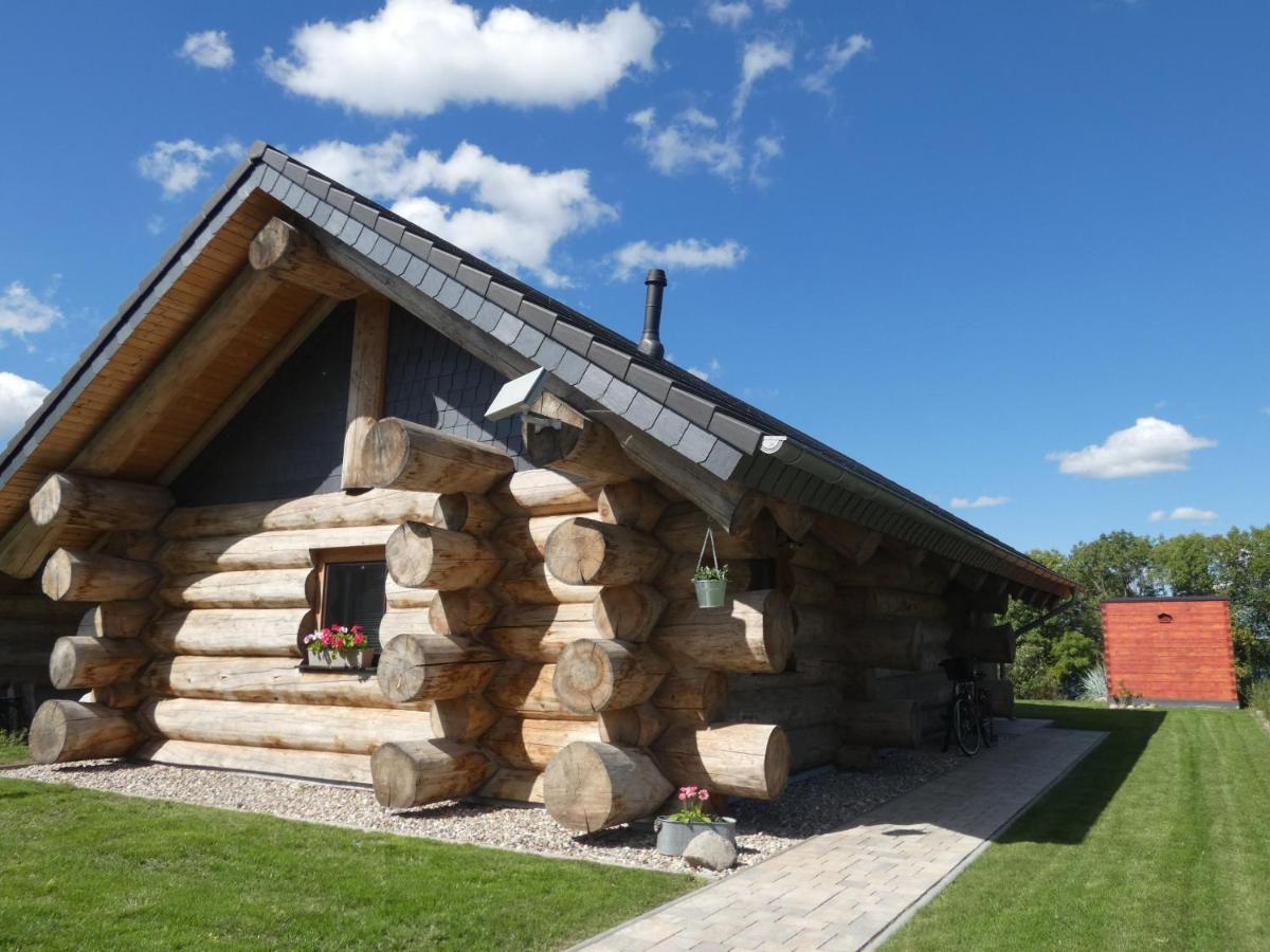 Naturstammhaus Tollensesee Groß Nemerow Buitenkant foto