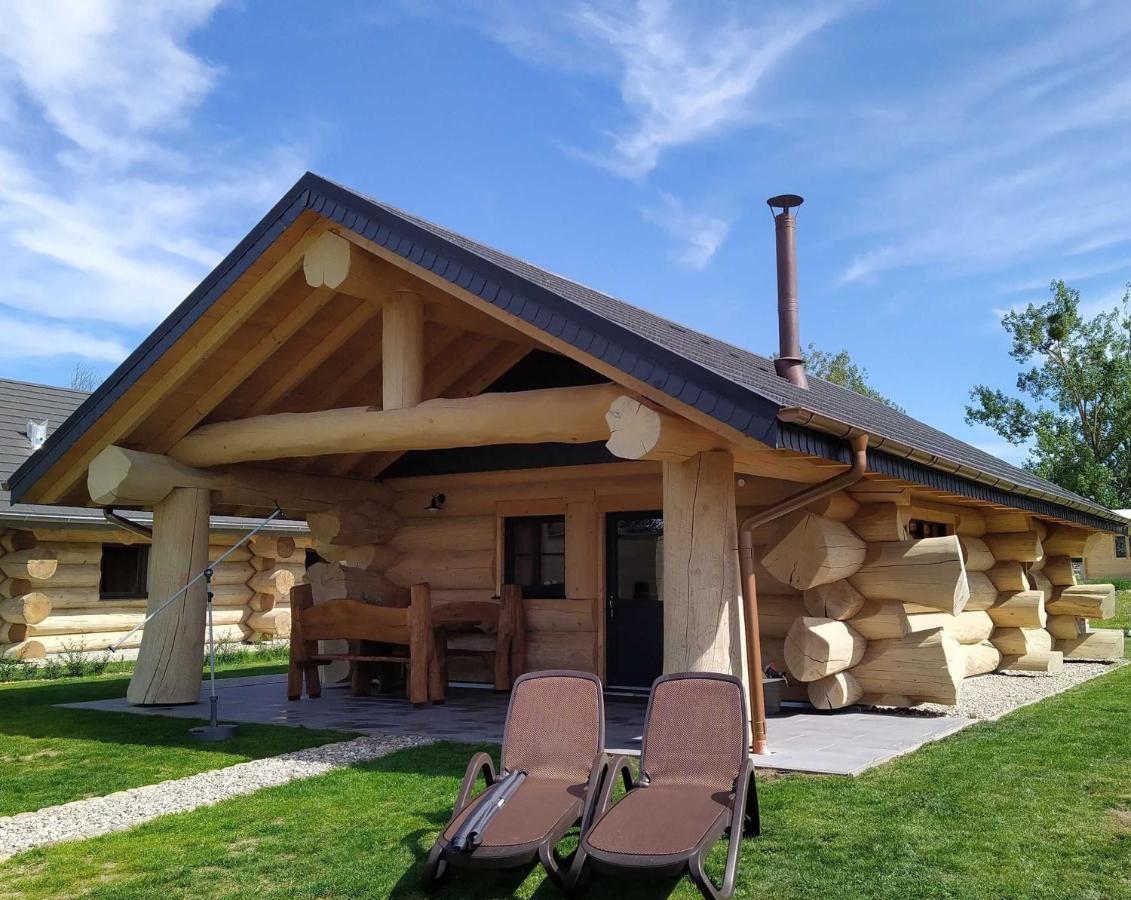 Naturstammhaus Tollensesee Groß Nemerow Buitenkant foto