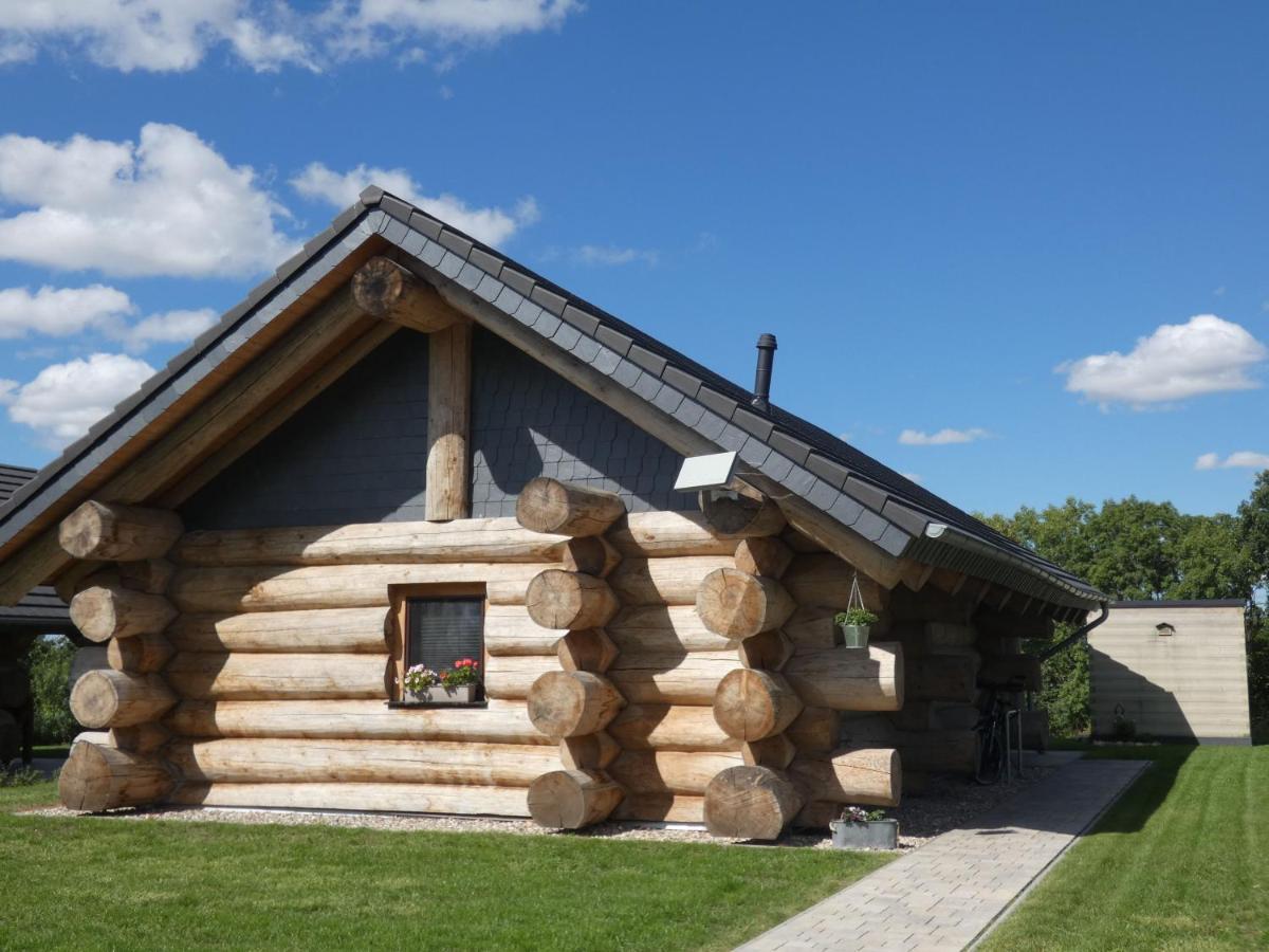 Naturstammhaus Tollensesee Groß Nemerow Buitenkant foto